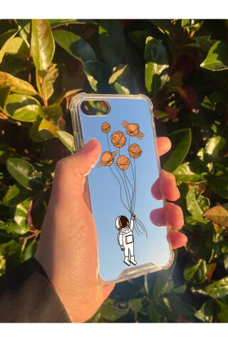 İphone SE 2020 Uyumlu Aynalı Astronot Desenli Darbe Kamera Korumalı Silikon Telefon Kılıfı