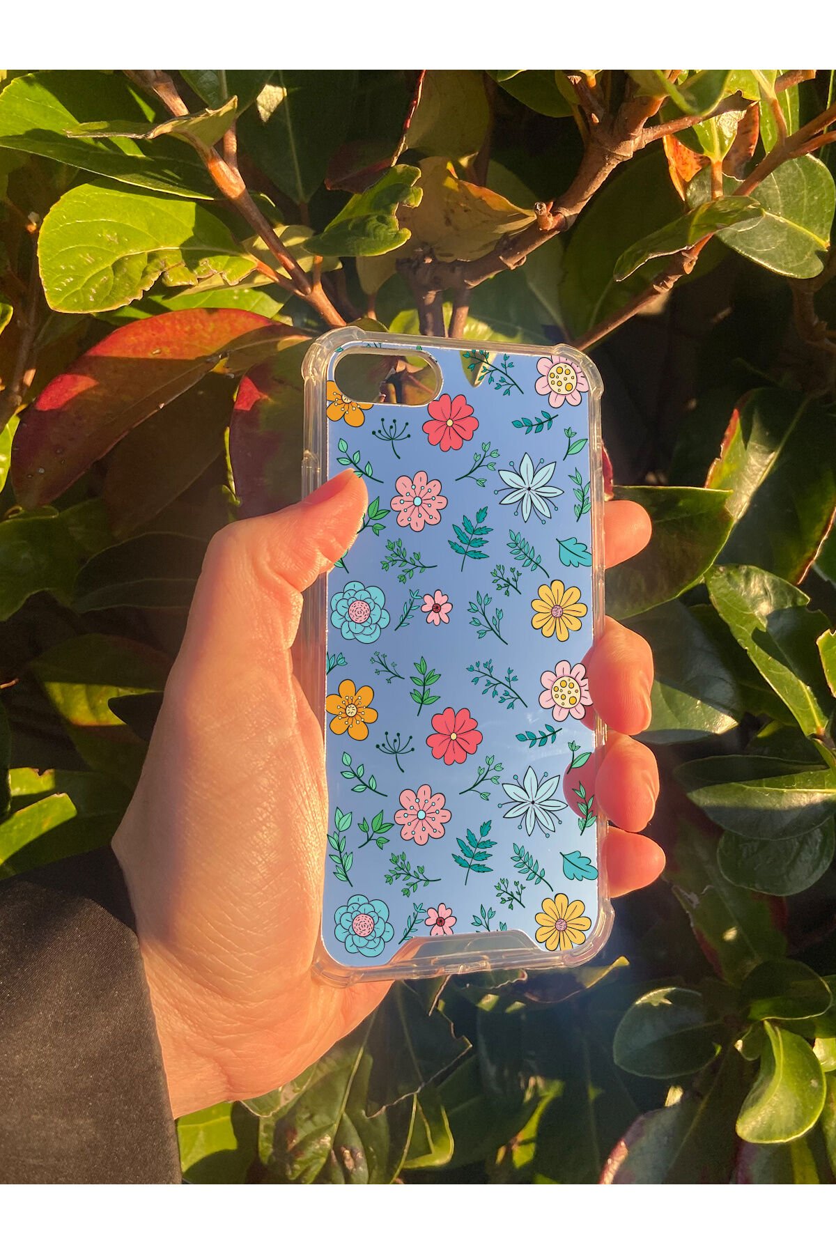 İphone SE 2022 Uyumlu Aynalı Renkli Çiçek Desenli Darbe Kamera Korumalı Silikon Telefon Kılıfı
