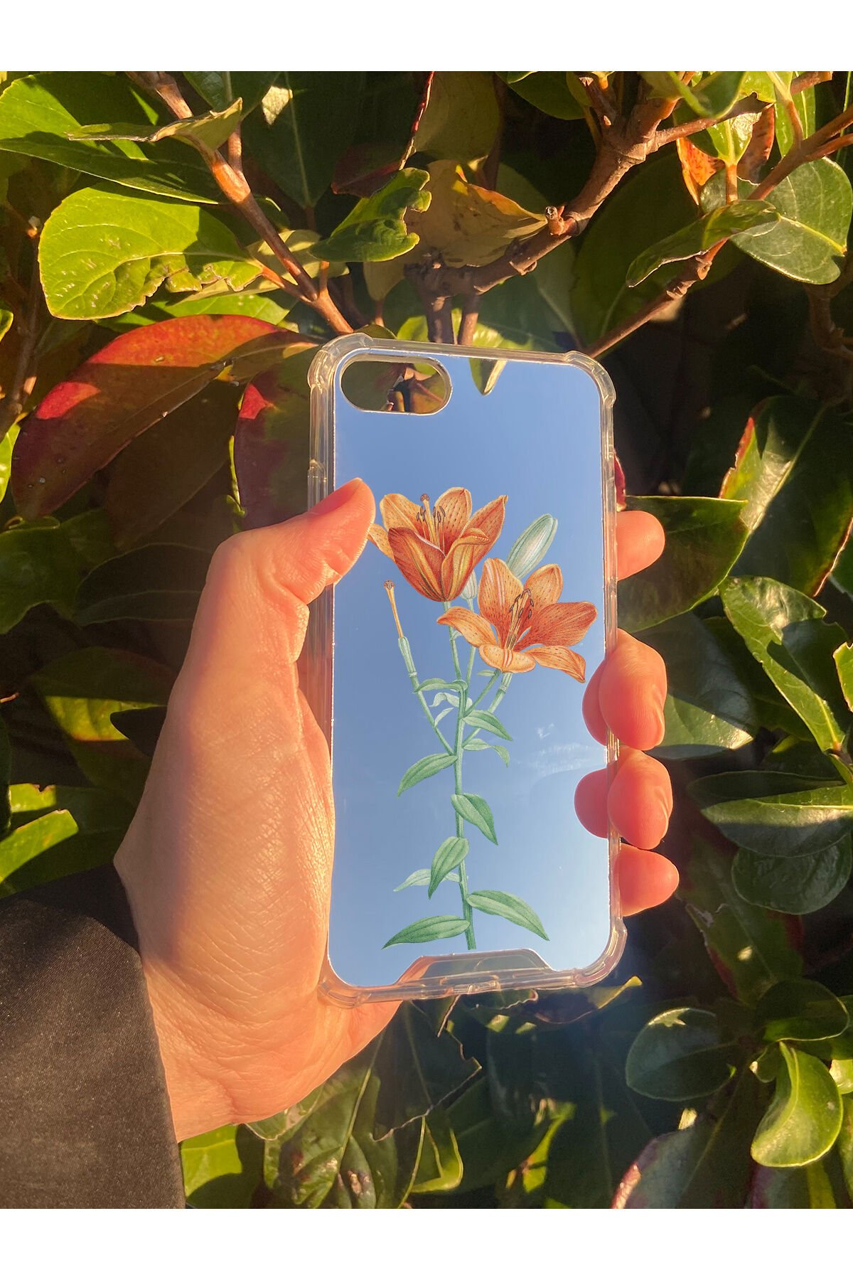 İphone SE 2022 Uyumlu Aynalı Turuncu Çiçek Desenli Darbe Kamera Korumalı Silikon Telefon Kılıfı