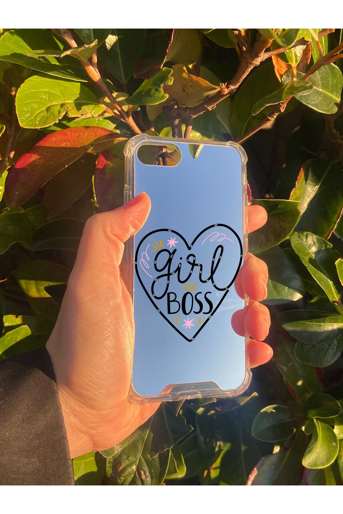 İphone 7 Uyumlu Aynalı Girl Boss Desenli Darbe Kamera Korumalı Silikon Telefon Kılıfı